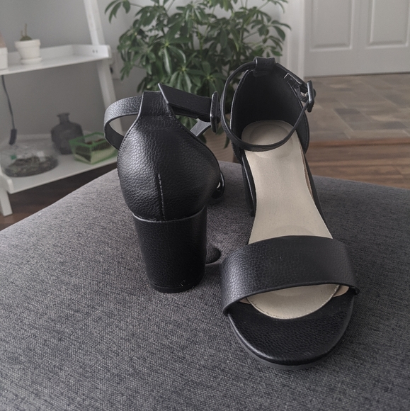 Real leather block heel sandals - Picture 1 of 3